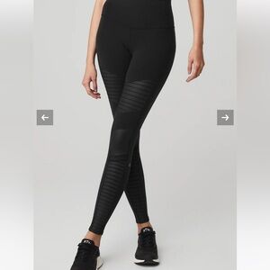 Alo yoga moto leggings